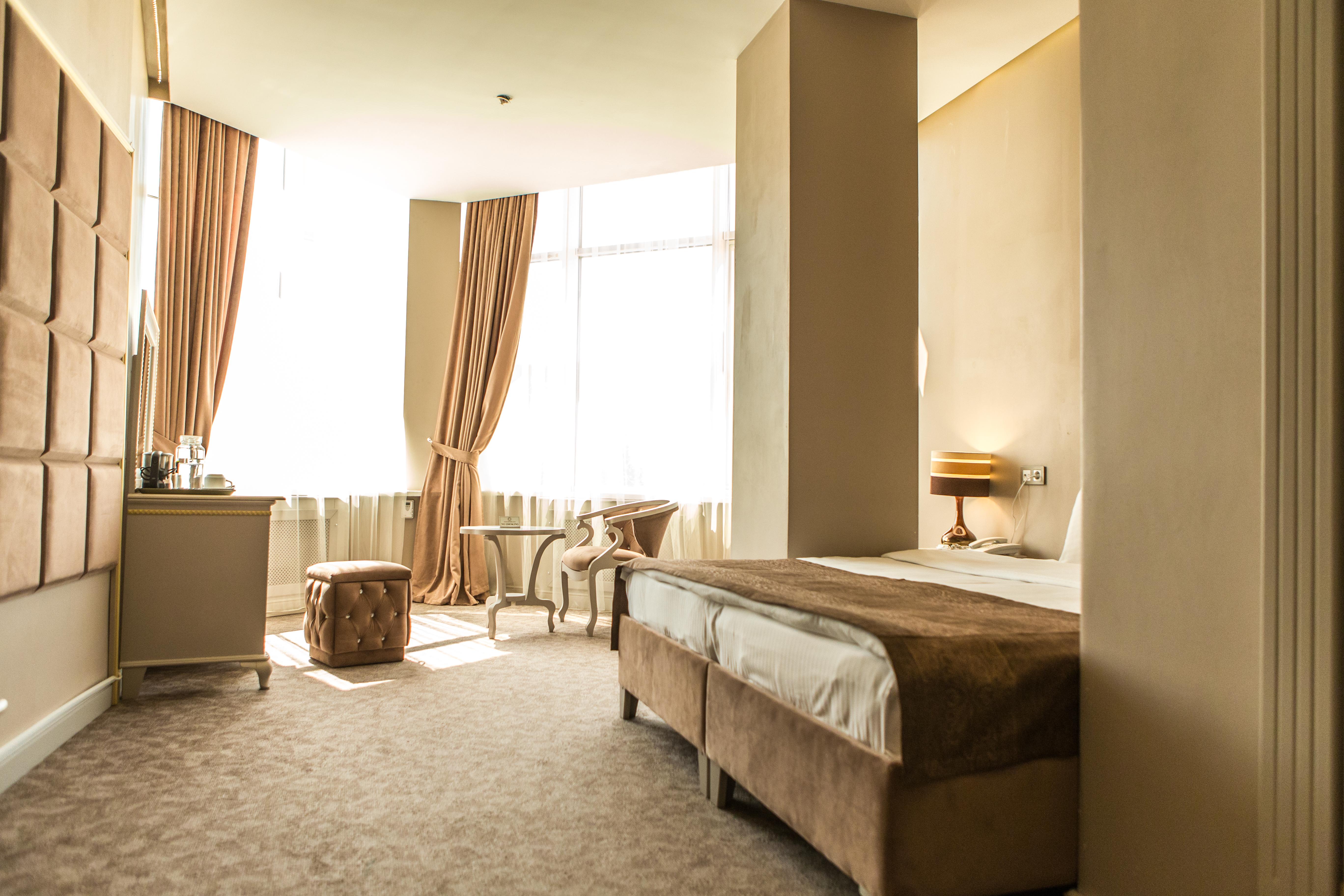 Grand Sapphire Hotel アルマトイ エクステリア 写真