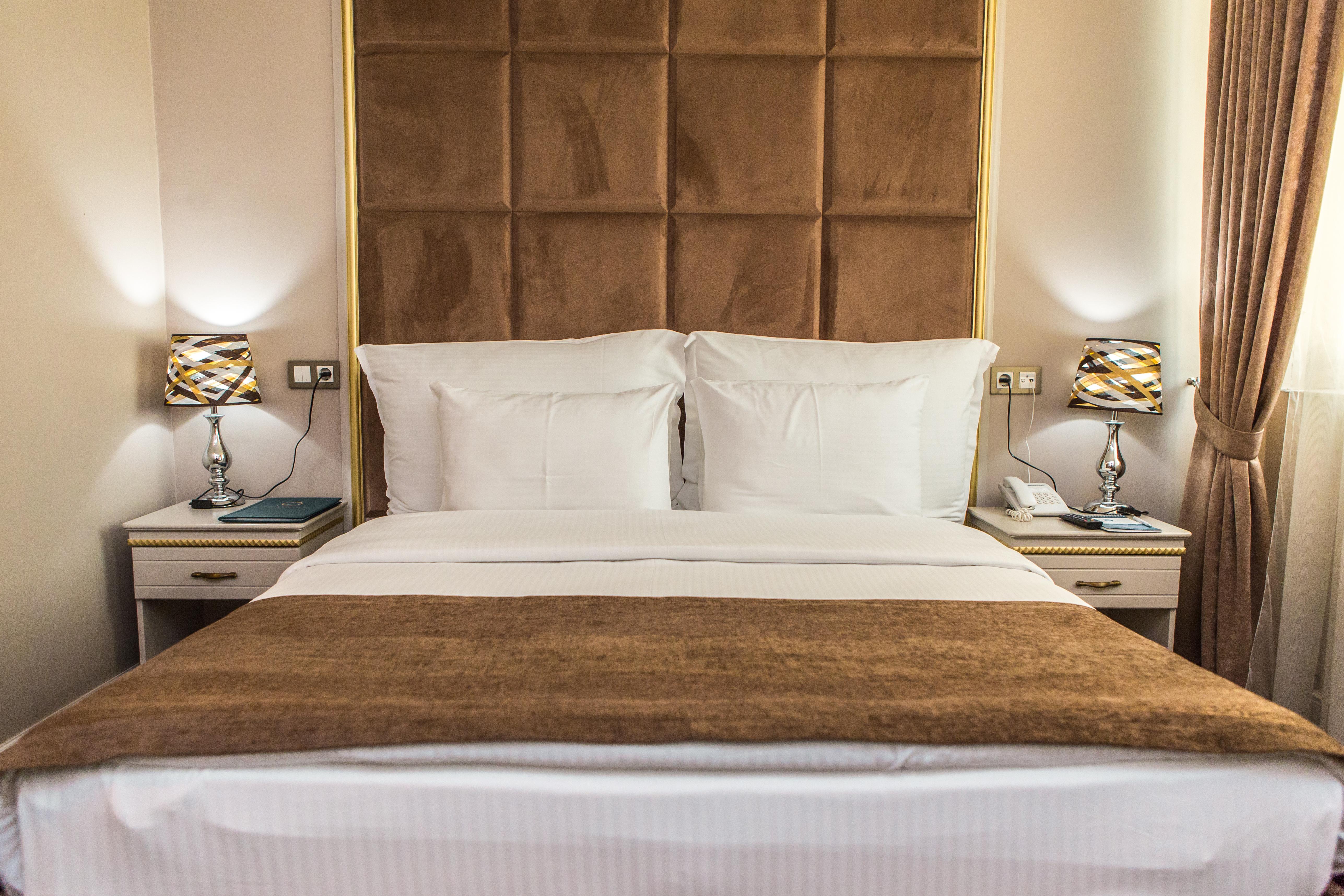 Grand Sapphire Hotel アルマトイ エクステリア 写真