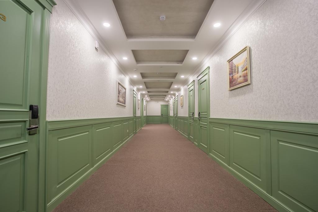 Grand Sapphire Hotel アルマトイ エクステリア 写真