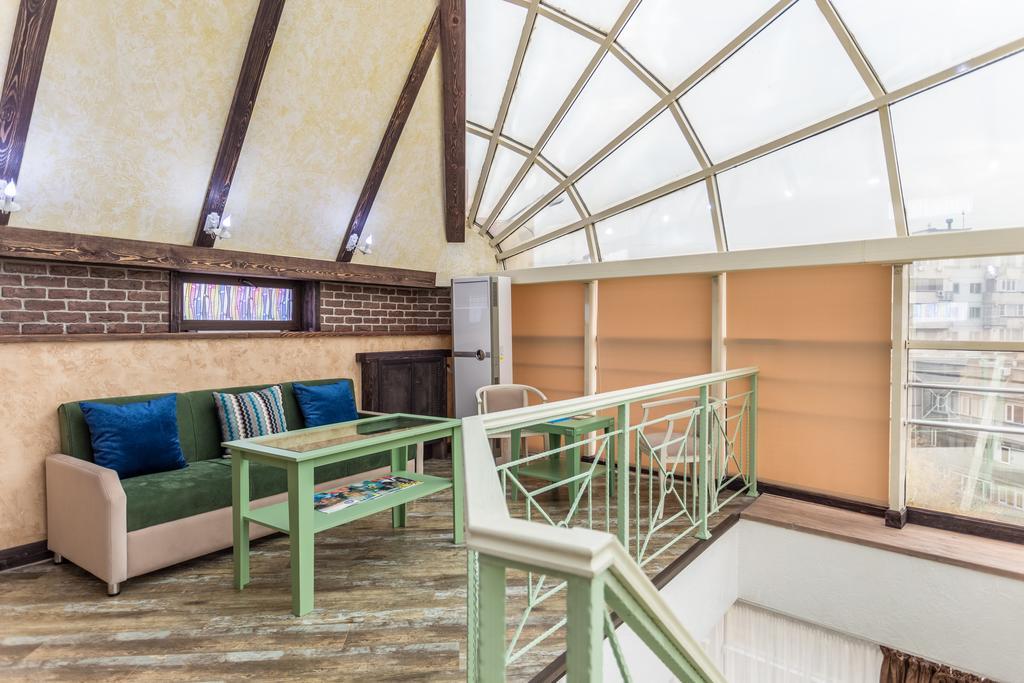 Grand Sapphire Hotel アルマトイ エクステリア 写真