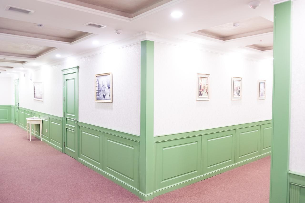 Grand Sapphire Hotel アルマトイ エクステリア 写真