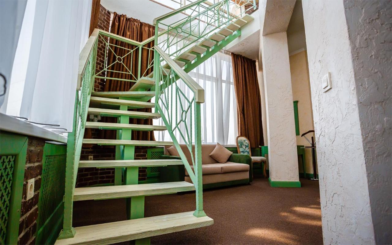Grand Sapphire Hotel アルマトイ エクステリア 写真